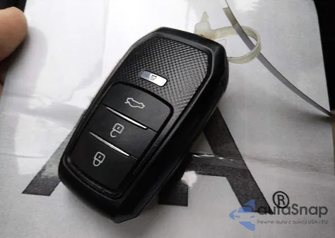 2017 Toyota Yaris Ia z USA, uszkodzony, nr VIN 3MYDLBYV6HY187784